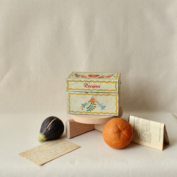 Vintage Recipe Tin